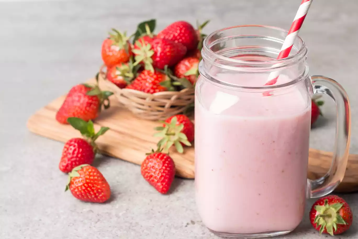 batido proteico de fresa nutrición deportiva para veganos