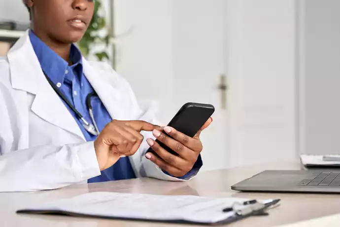 salud digital y aplicaciones de la tecnología medicina